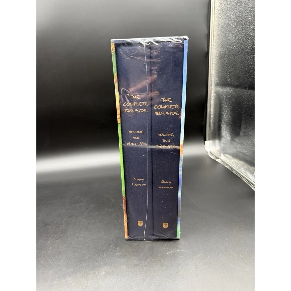 THE FAR SIDE 2 VOLUME COMPLETE‎ SET SEALED